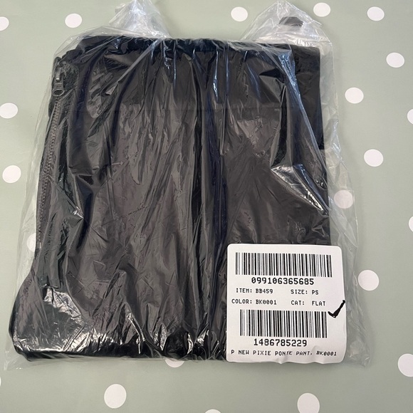 J. Crew Petite pixie pants in stretch ponte BB459 Black PS Small - Picture 7 of 7